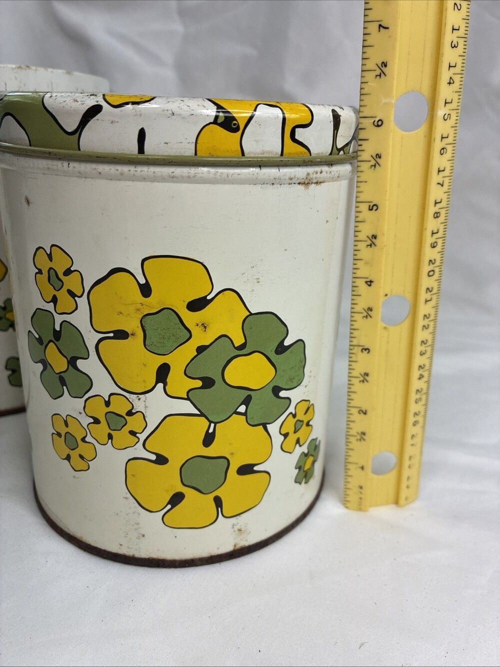 Ballonoff Daisy Tin Set Canister Dustpan Avocado Green Yellow Flower Rusty Vtg - Picture 10 of 16